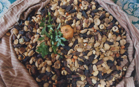Lork / lorg, a mixture of nuts and dried fruits. Image credit: Nazanin Niknam