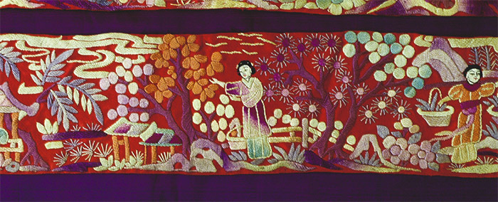 Chinese border design using the satin stitch