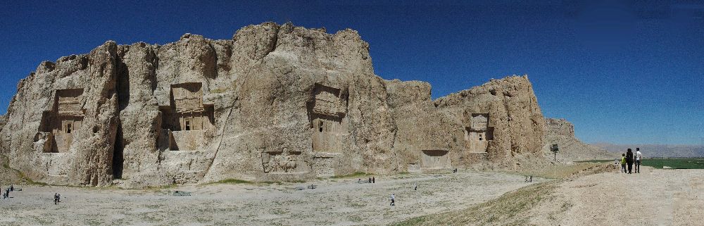 Naqsh-e Rustam tombs