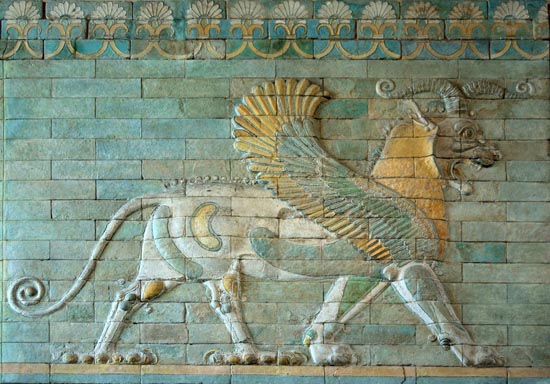 Frieze of griffon assembled from glazed / enamelled decorative brick from the Apadana.