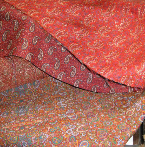 Other examples of termeh with boteh motifs