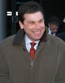Gordon Paris, Hollinger International CEO and first prosecution witness